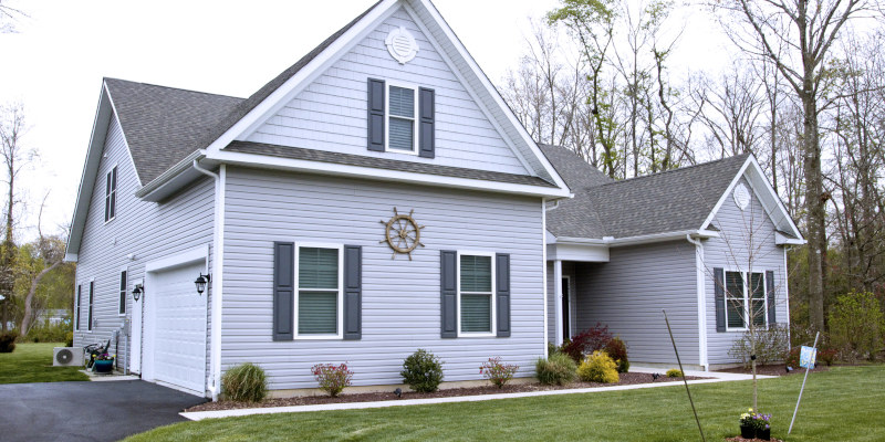Siding Cleaning: Softwashing Is the Ultimate Solution